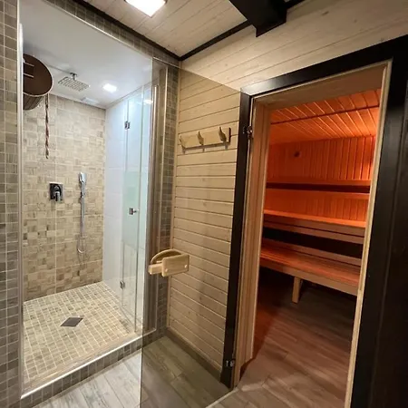 Family House Truskavets Villa Modrychi