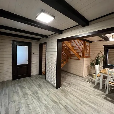 Villa Family House Truskavets Modrychi