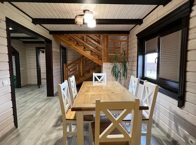 Family House Truskavets Villa